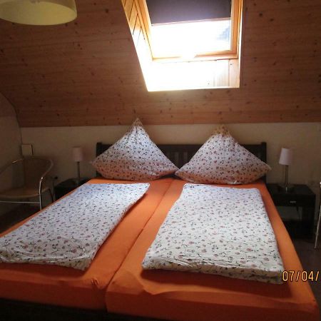 Ferienwohnung Hueck Lind  Εξωτερικό φωτογραφία