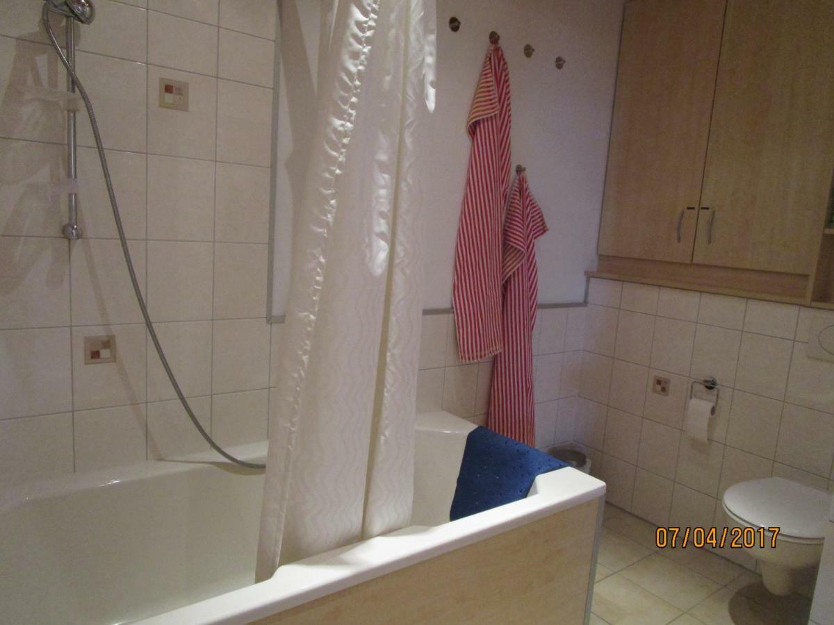 Ferienwohnung Hueck Lind  Εξωτερικό φωτογραφία